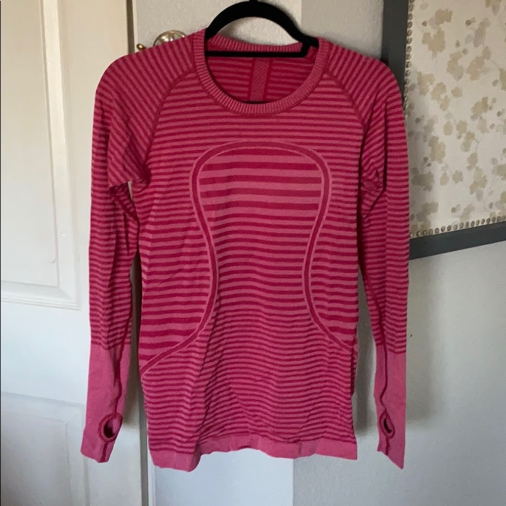 Lululemon top